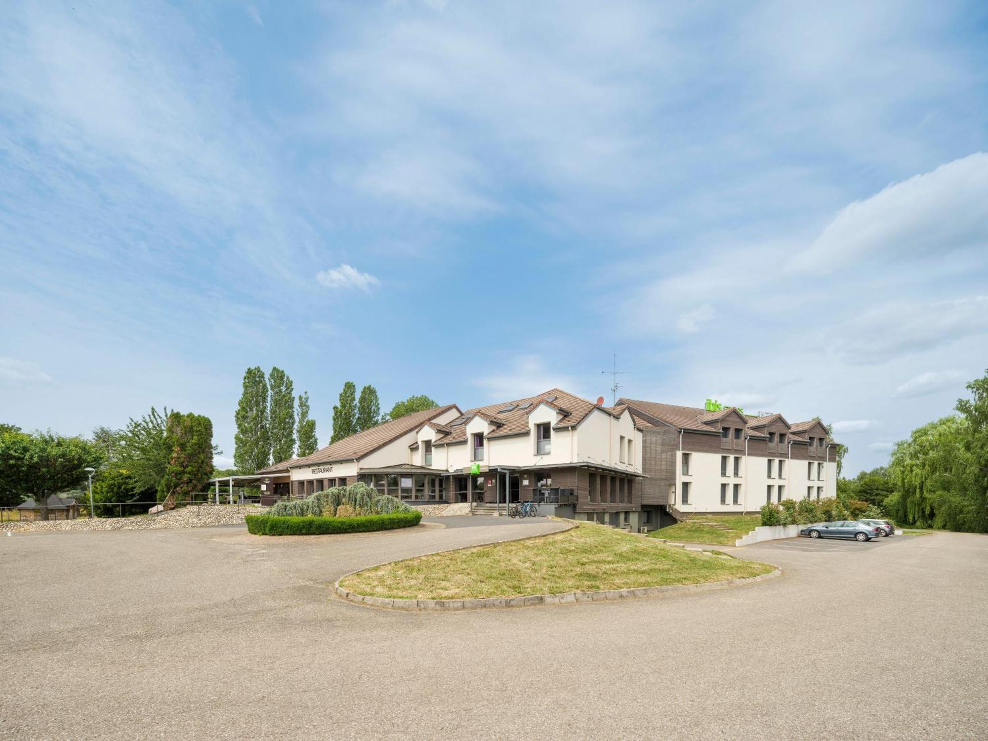 Отель Ibis Styles Саарбург Экстерьер фото