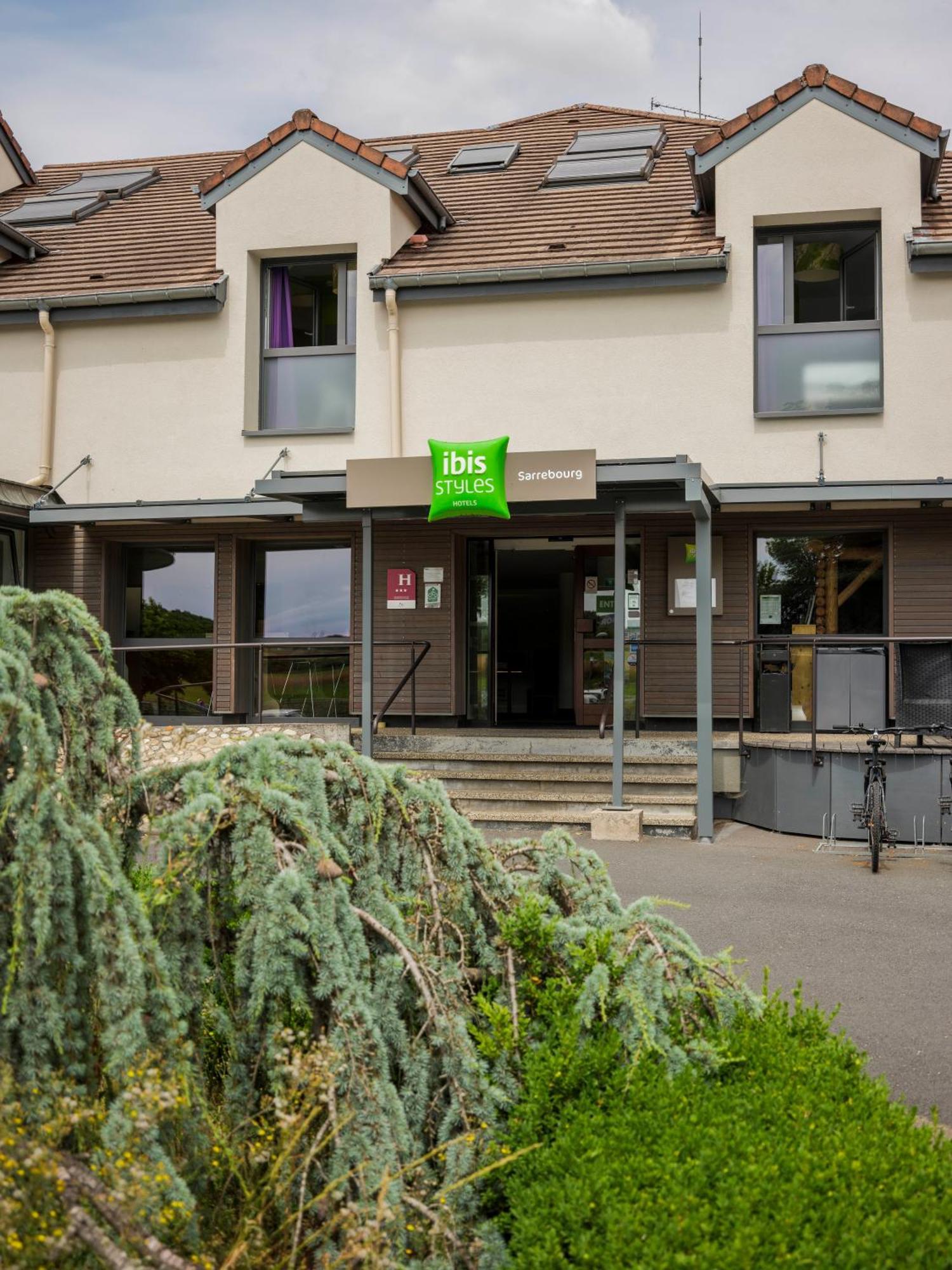 Отель Ibis Styles Саарбург Экстерьер фото