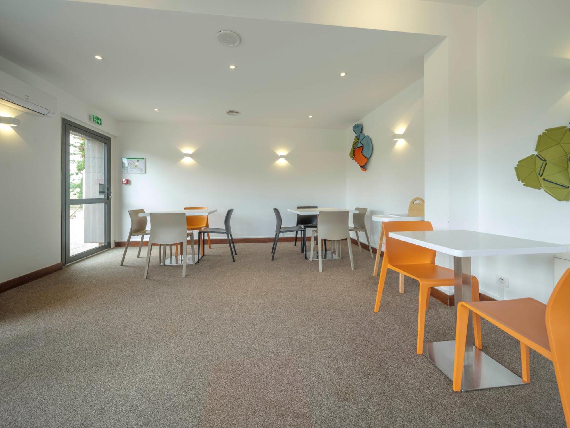 Отель Ibis Styles Саарбург Экстерьер фото
